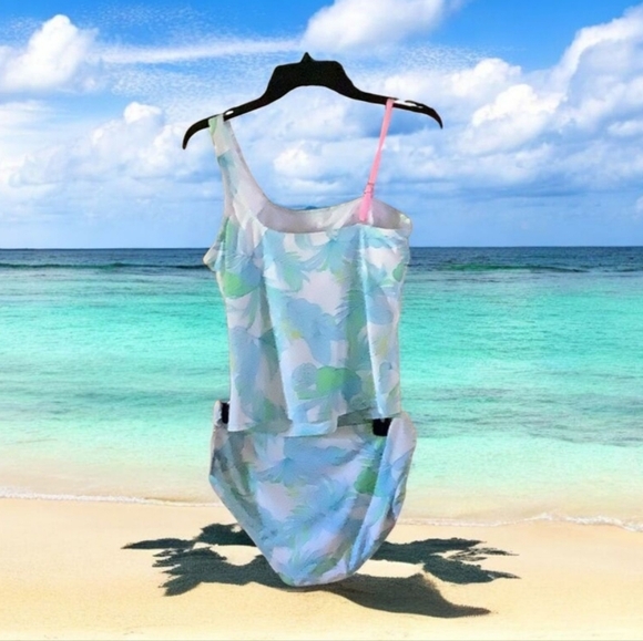 Sarah Parker Tankini NWT bottom Lg top SP match perfectly 90$ worth tags… - Picture 2 of 16